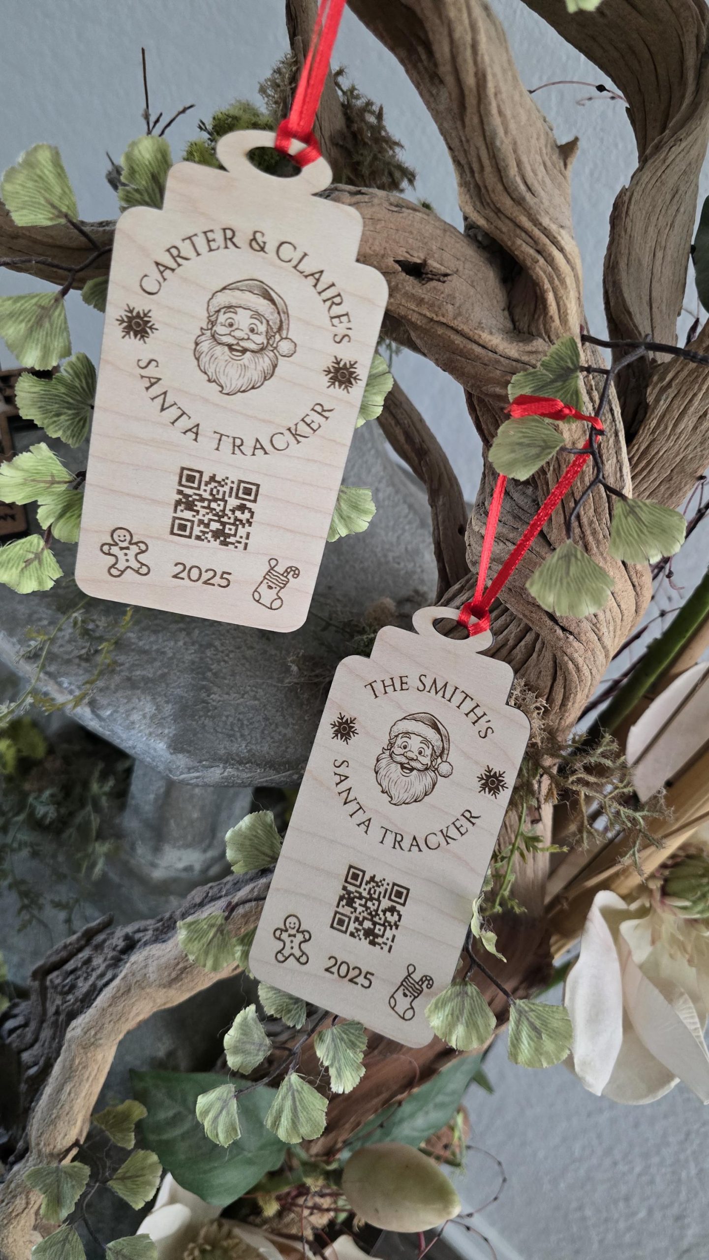 Santa Tracker Ornament - Image 3